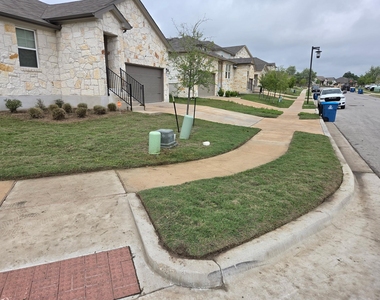 124 Stellar Wind Dr - Photo Thumbnail 2