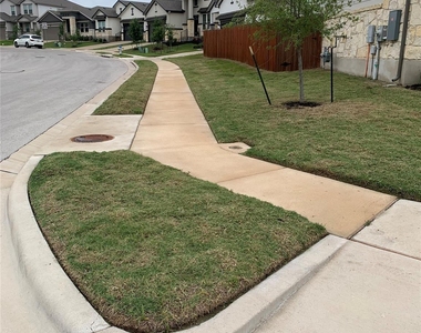 124 Stellar Wind Dr - Photo Thumbnail 14