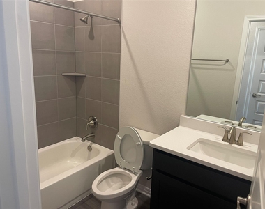 124 Stellar Wind Dr - Photo Thumbnail 9