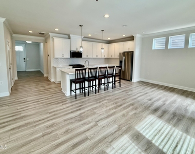 204 Stone River Drive - Photo Thumbnail 1
