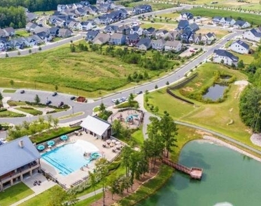 204 Stone River Drive - Photo Thumbnail 21