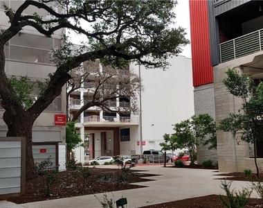 4361 S Congress Ave - Photo Thumbnail 28