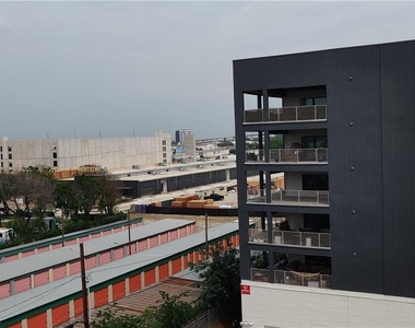 4361 S Congress Ave - Photo Thumbnail 25