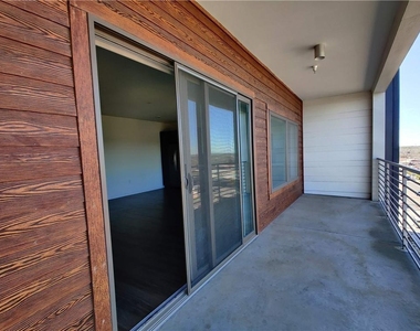 4361 S Congress Ave - Photo Thumbnail 17