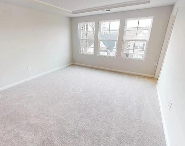 1253 Herb Garden Way - Photo Thumbnail 28