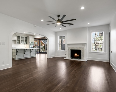 2704 Oakhurst Ave - Photo Thumbnail 6