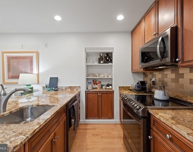 424 E Capitol Street Ne - Photo Thumbnail 11