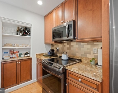 424 E Capitol Street Ne - Photo Thumbnail 9