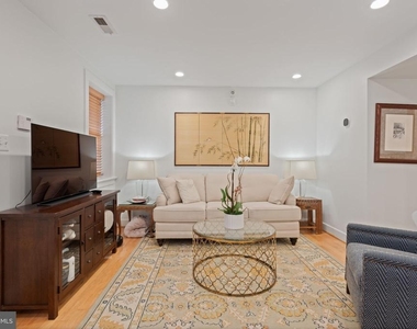 424 E Capitol Street Ne - Photo Thumbnail 7