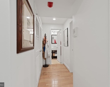 424 E Capitol Street Ne - Photo Thumbnail 13