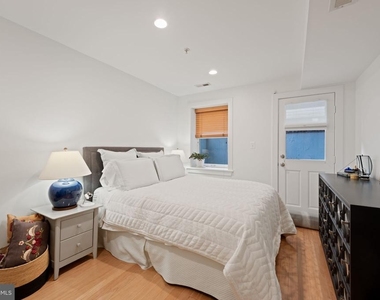 424 E Capitol Street Ne - Photo Thumbnail 16