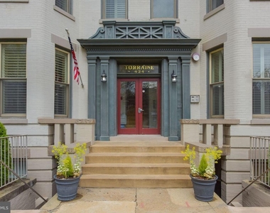424 E Capitol Street Ne - Photo Thumbnail 1