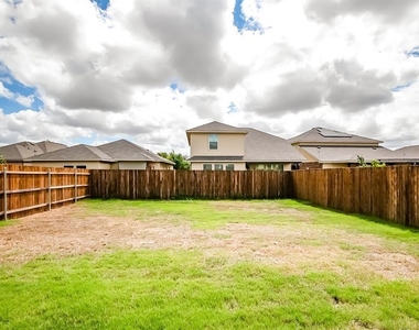 31 Pacific Loon St - Photo Thumbnail 25