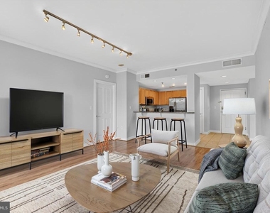 777 7th Street Nw - Photo Thumbnail 5