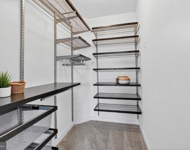 777 7th Street Nw - Photo Thumbnail 8