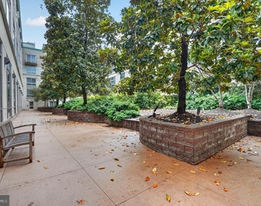777 7th Street Nw - Photo Thumbnail 24
