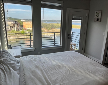 2301 Hancock Ave - Photo Thumbnail 11