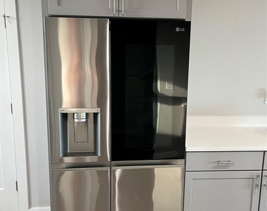 2301 Hancock Ave - Photo Thumbnail 12