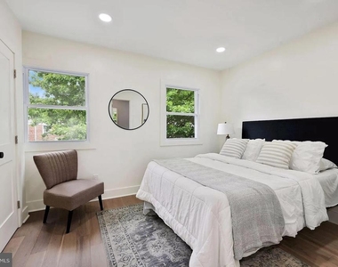 420 20th Street Ne - Photo Thumbnail 3