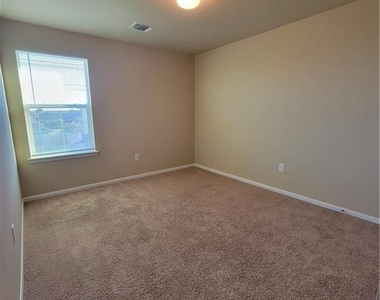 408 Luna Vista Dr - Photo Thumbnail 23