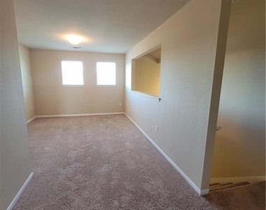408 Luna Vista Dr - Photo Thumbnail 17