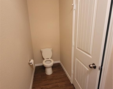 408 Luna Vista Dr - Photo Thumbnail 14