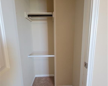 408 Luna Vista Dr - Photo Thumbnail 22