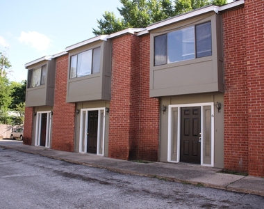 1221 W Hopkins St - Photo Thumbnail 13