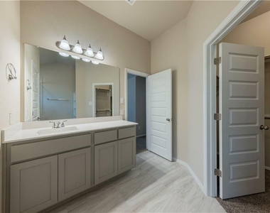 5705 Respinto Dr - Photo Thumbnail 11