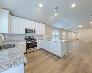 5705 Respinto Dr - Photo Thumbnail 7