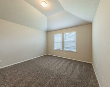 5705 Respinto Dr - Photo Thumbnail 8