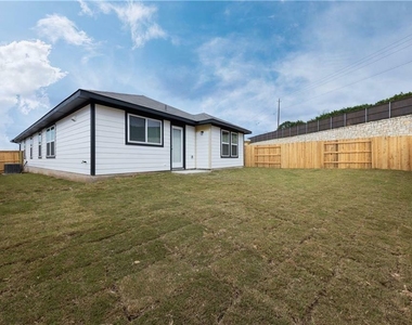 5705 Respinto Dr - Photo Thumbnail 16