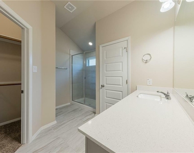 5705 Respinto Dr - Photo Thumbnail 10