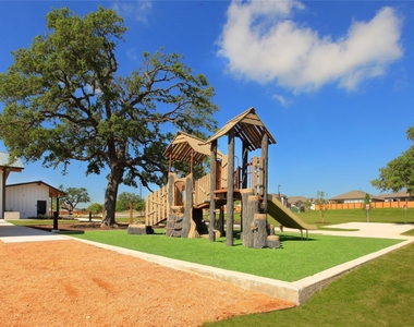 1546 Escarpment - Photo Thumbnail 30