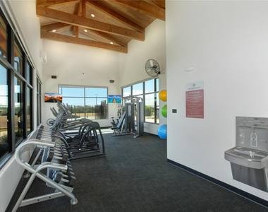 1546 Escarpment - Photo Thumbnail 31