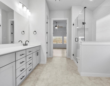 1546 Escarpment - Photo Thumbnail 10