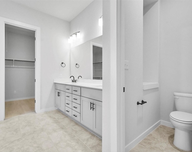 1546 Escarpment - Photo Thumbnail 11