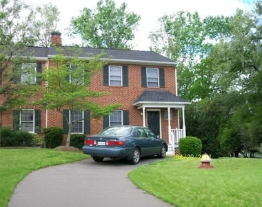 112 Brandywine Ct - Photo Thumbnail 1