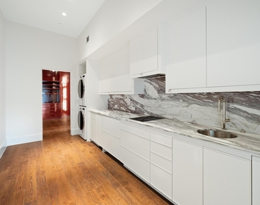 4500 River Wood Ct - Photo Thumbnail 24