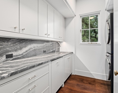 4500 River Wood Ct - Photo Thumbnail 26