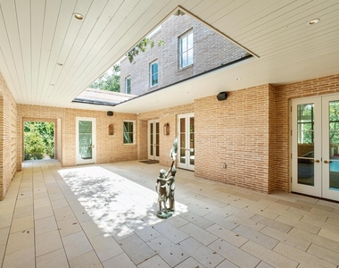 4500 River Wood Ct - Photo Thumbnail 4