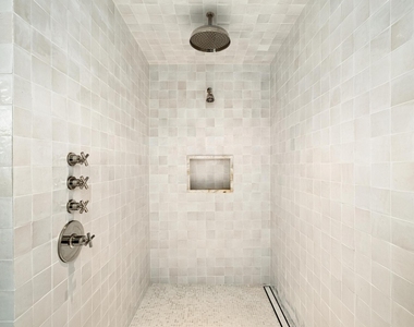 4500 River Wood Ct - Photo Thumbnail 22