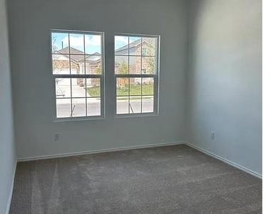 607 Water Way Ave - Photo Thumbnail 2