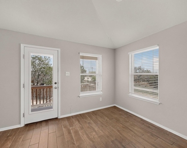 3704 Allegiance Ave - Photo Thumbnail 13