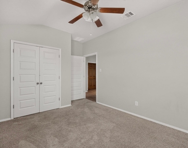 3704 Allegiance Ave - Photo Thumbnail 25