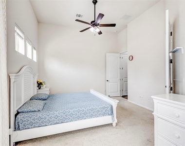 1012 Clearwell St - Photo Thumbnail 18