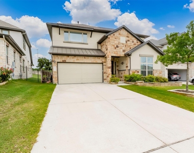 1012 Clearwell St - Photo Thumbnail 2