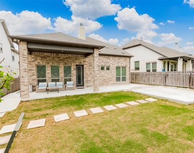 1012 Clearwell St - Photo Thumbnail 33