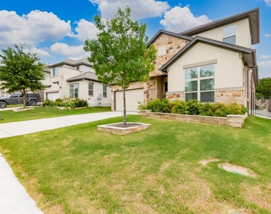 1012 Clearwell St - Photo Thumbnail 1