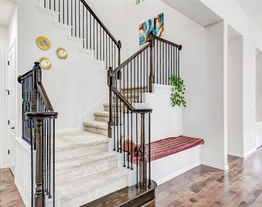 1012 Clearwell St - Photo Thumbnail 6